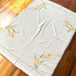VTG Cottagecore Hand Embroidered Tablecloth
